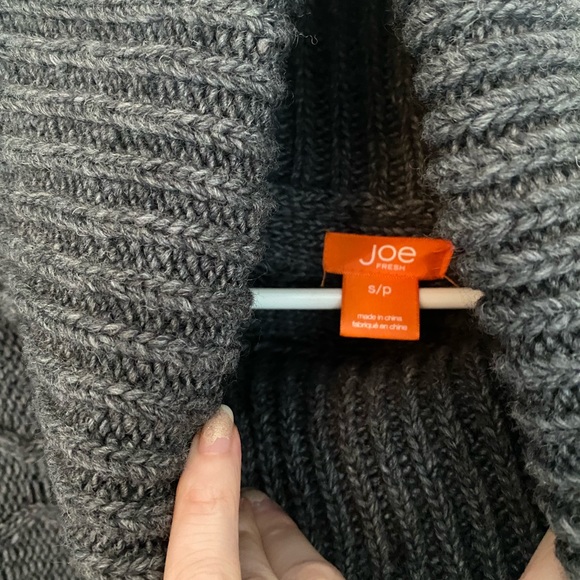 Joe fresh grey tunic sizes small - Picture 5 of 5